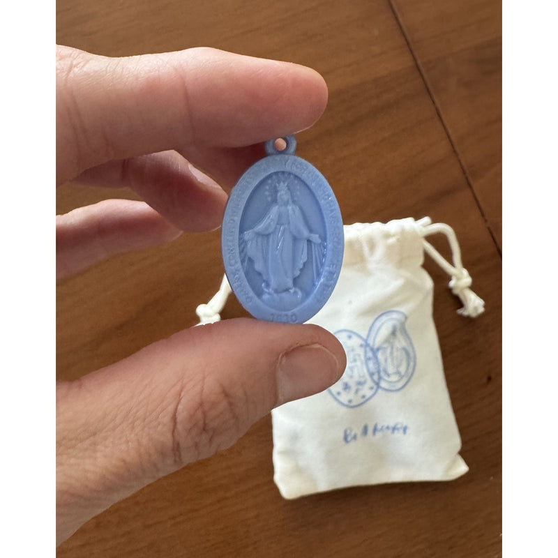 Be A Heart Be A Heart Plastic Miraculous Medals - Pack of 25 Saddle Brown