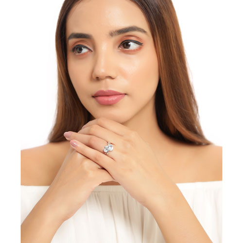 Bids.com 2.55 Carat Genuine Blue Topaz .925 Sterling Silver Ring Rings White Smoke size 6.00,size 8.00,size 7.00,size 5.00,size 9.00