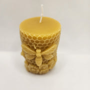 SAVAGE BEE-CHES® Dragonfly on Flowers Beeswax Candle – 3.7 oz Light Gray