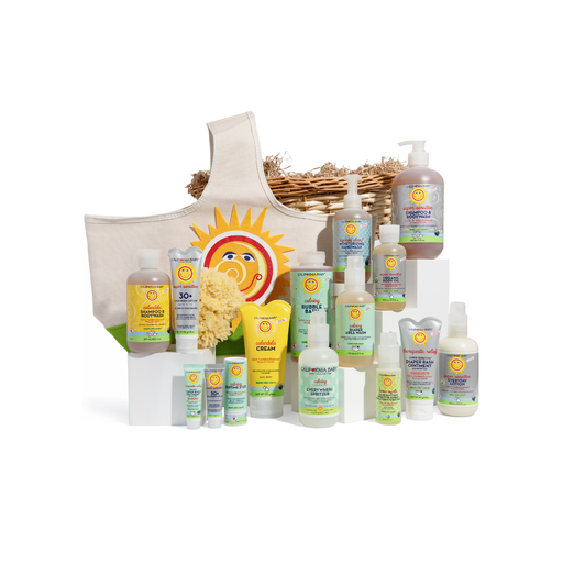 California Baby Super Deluxe Newborn Gift Basket Gifts & Totes White Smoke