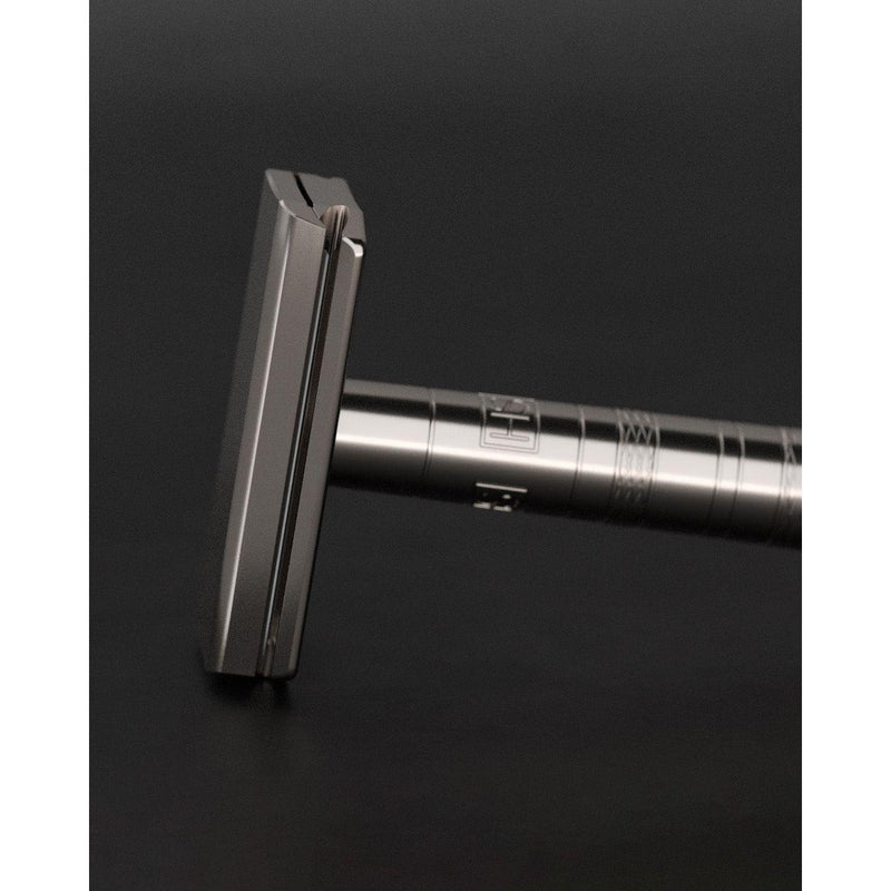 Henson Shaving Henson Shaving [AL22-V2] Titanium Safety Razor Safety Razor Dark Slate Gray Mild,Medium,Aggressive