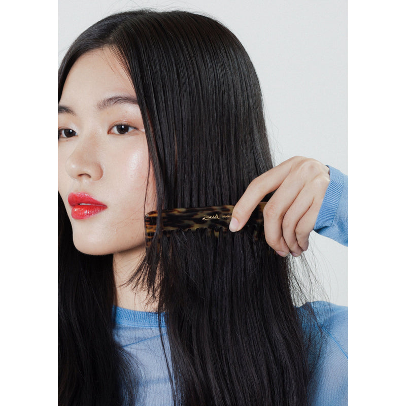 KOH-I-NOOR Beauty USA Janeke Tokyo Wide-Tooth Comb with Leather Case – Portable Purse Comb Comb Black
