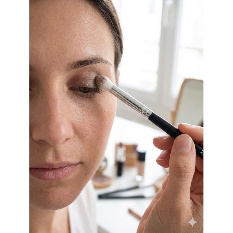 ZAQ Skin & Body CONCEALER BRUSH Make Up White Smoke