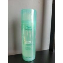 VIP Extensions Wella Volume Boost Crystal Mask, 4.9 oz Hair Mask Dark Gray